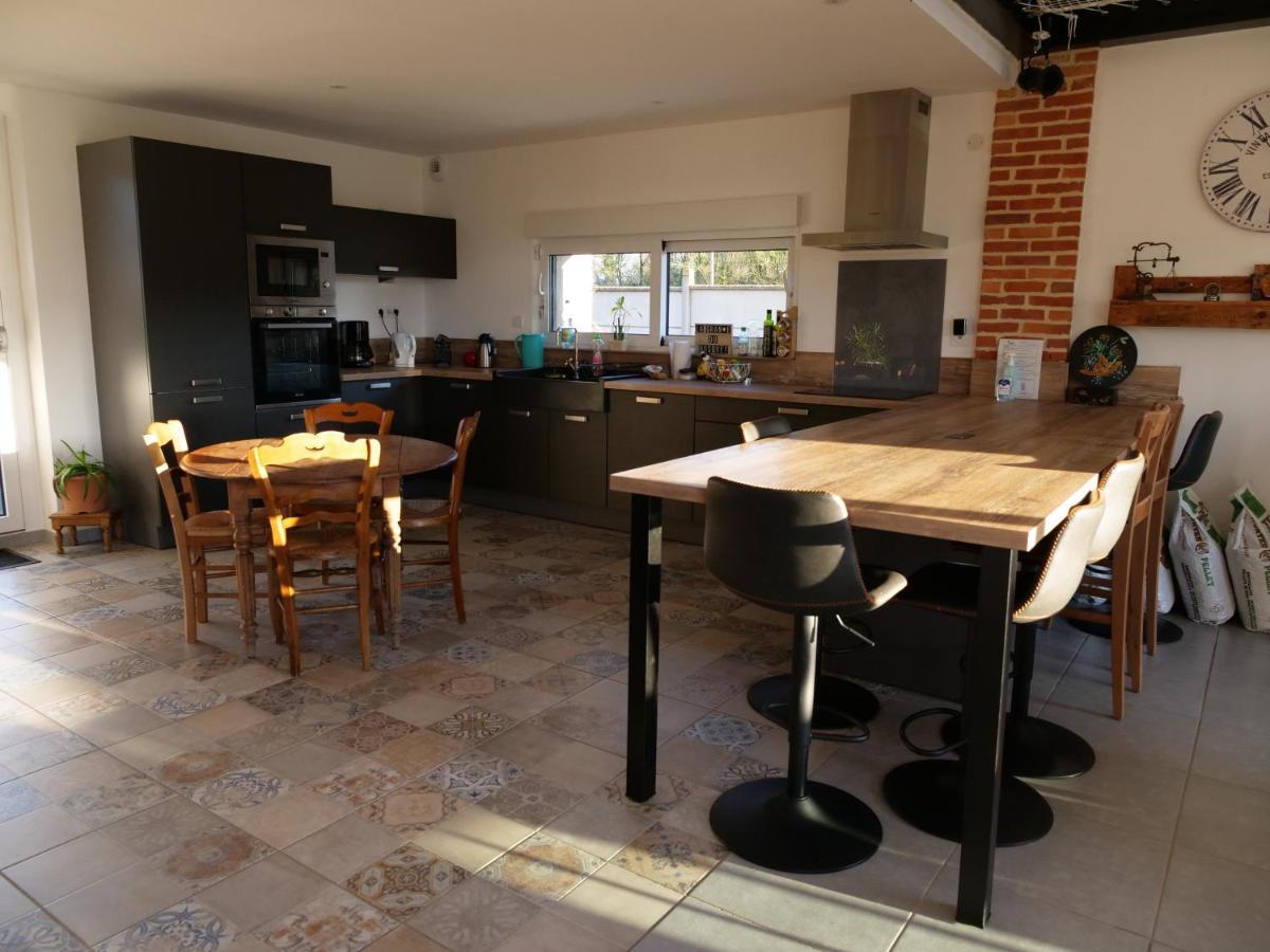 ลา กร็องฌ์ ดู บอสเกต์ Bed & Breakfast Honnecourt-sur-Escaut ภายนอก รูปภาพ